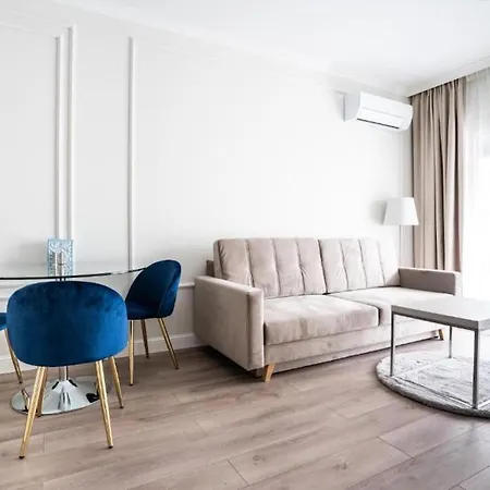 Apartment Apartament Mennica - One Bedroom - Golden Warsaw